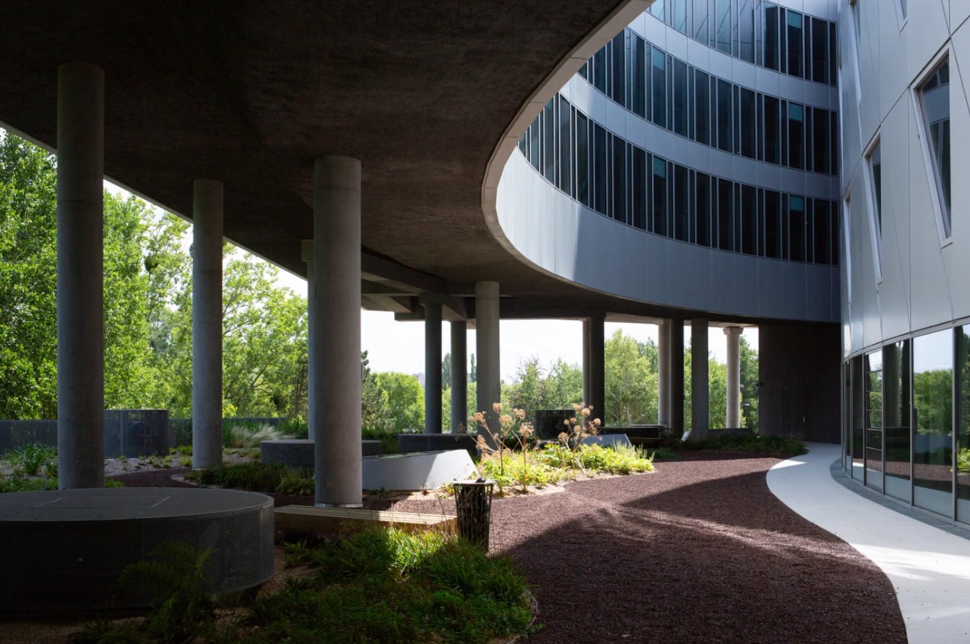 NEW COURTHOUSE COMPLETED IN LILLE