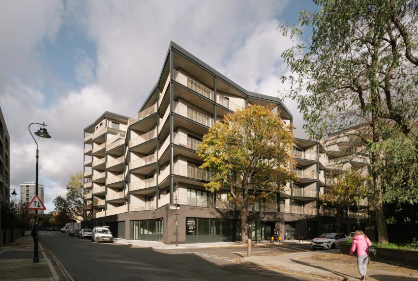 Dockley Apartments by Studio Woodroffe Papa/Poggi Architecture Pic: Tom Crocker