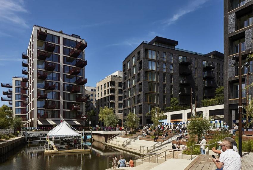Brentford project by Grant Associates/AHMM/ Howells/Maccreanor Lavington. Image:  Ballymore Group